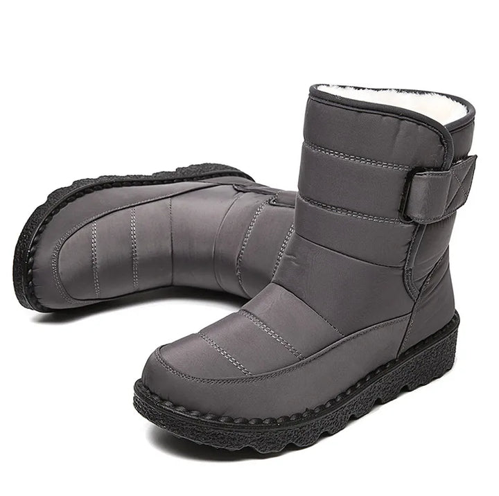 Bota Snow Cano Curto Matelassê Com Pelos Cinza - Poderosa