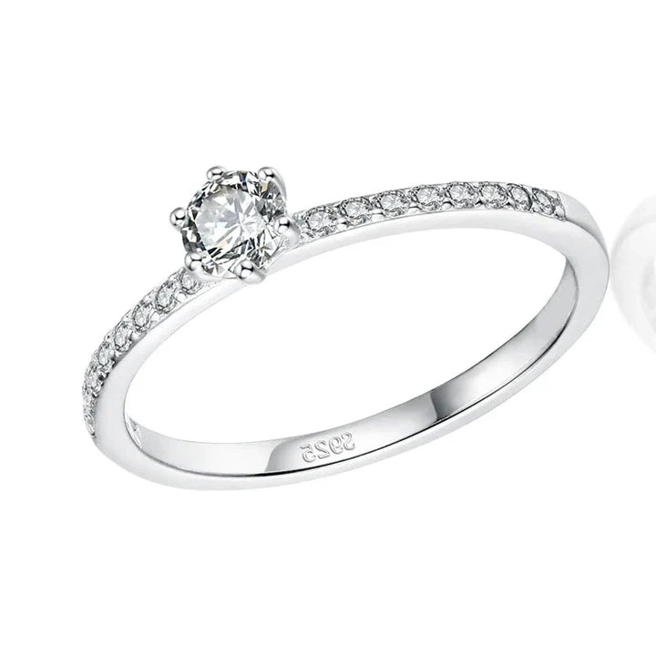 Anel Eternity Prata com Zircônias