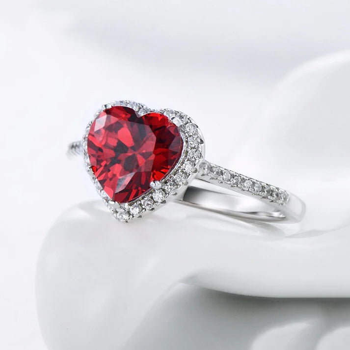 Anel Solitário Coração Vermelho Prata 925