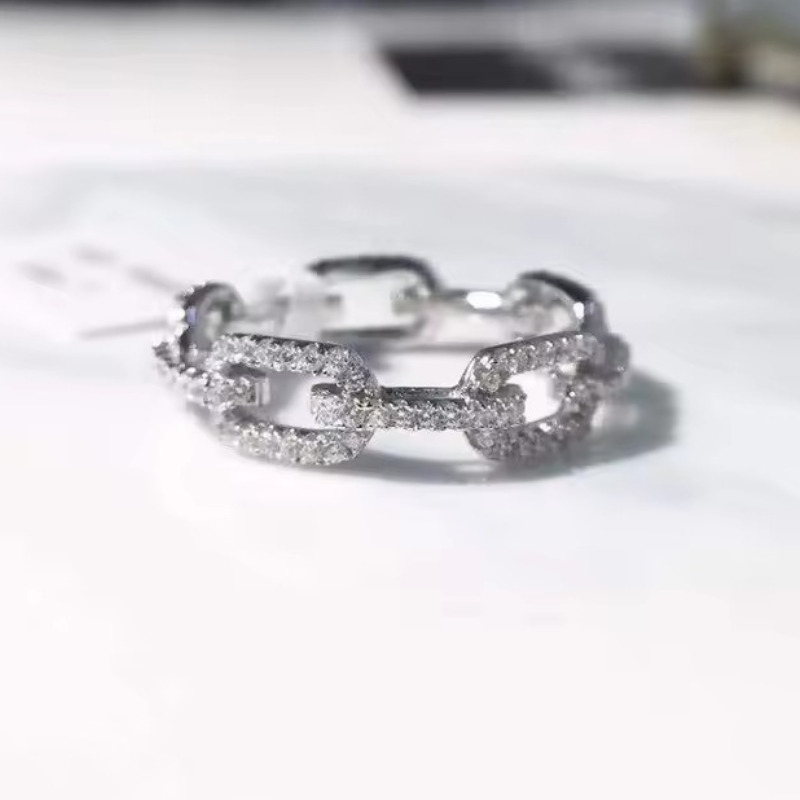 Anel Elo de Zircônias Prata 925 - Poderosa