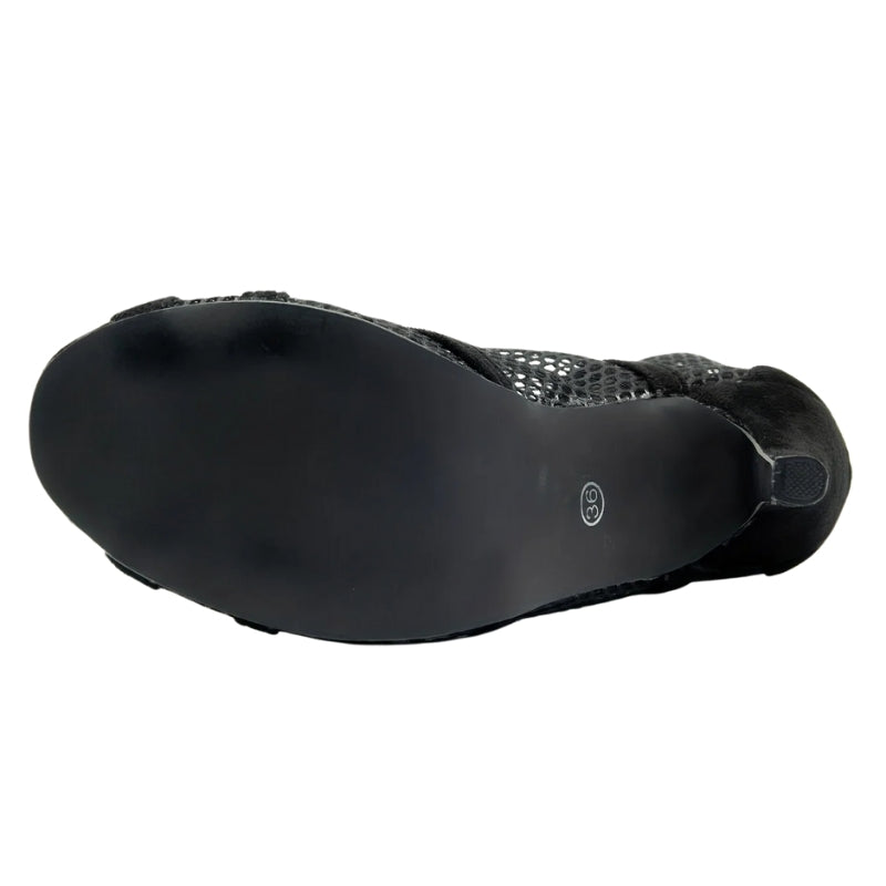 Open Boot Suede Com Detalhe Vazado