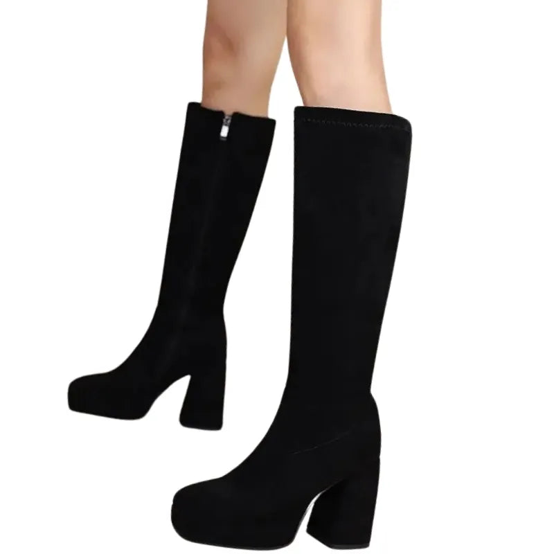 Bota Cano Alto Salto Bloco Suede