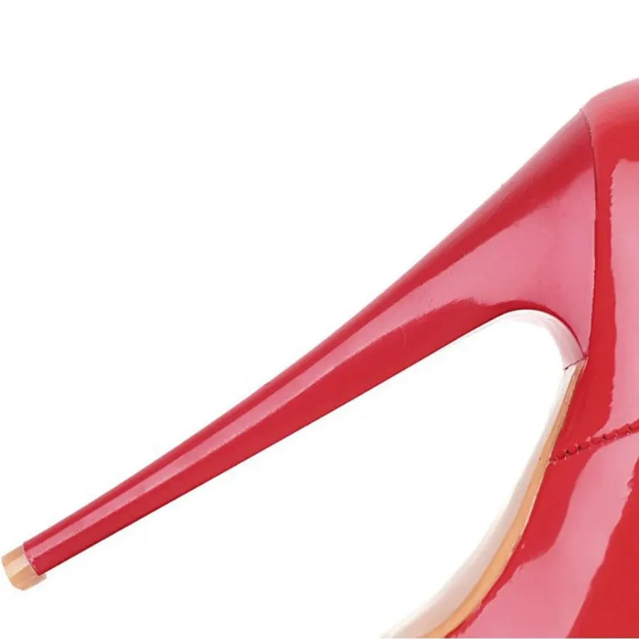 Bota Over The Knee Verniz Salto Agulha