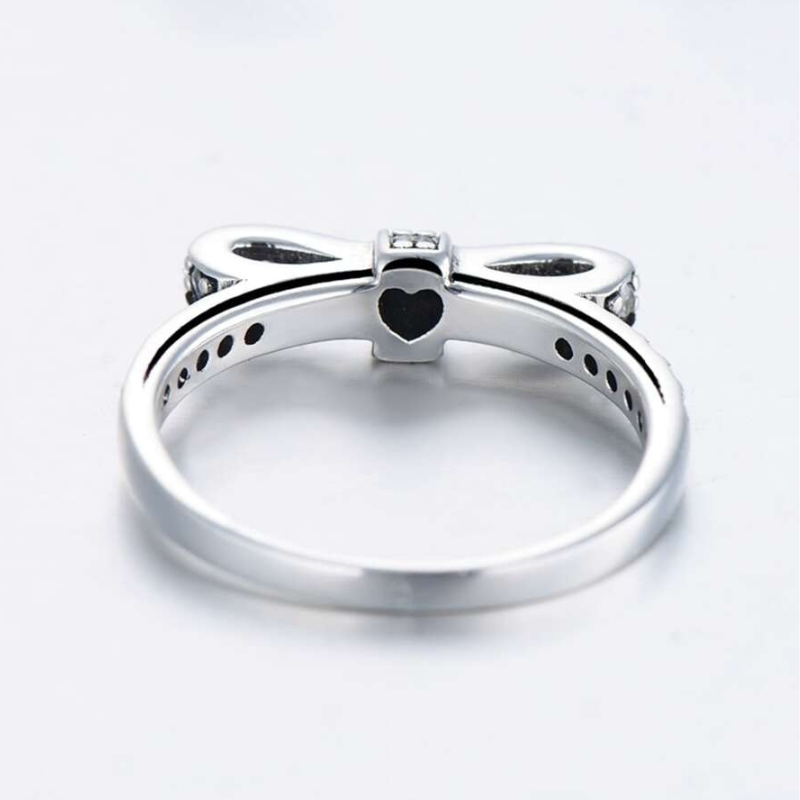 Anel Laço de Cristais Prata 925