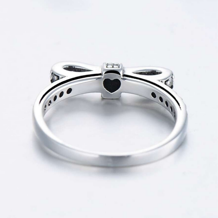 Anel Laço de Cristais Prata 925