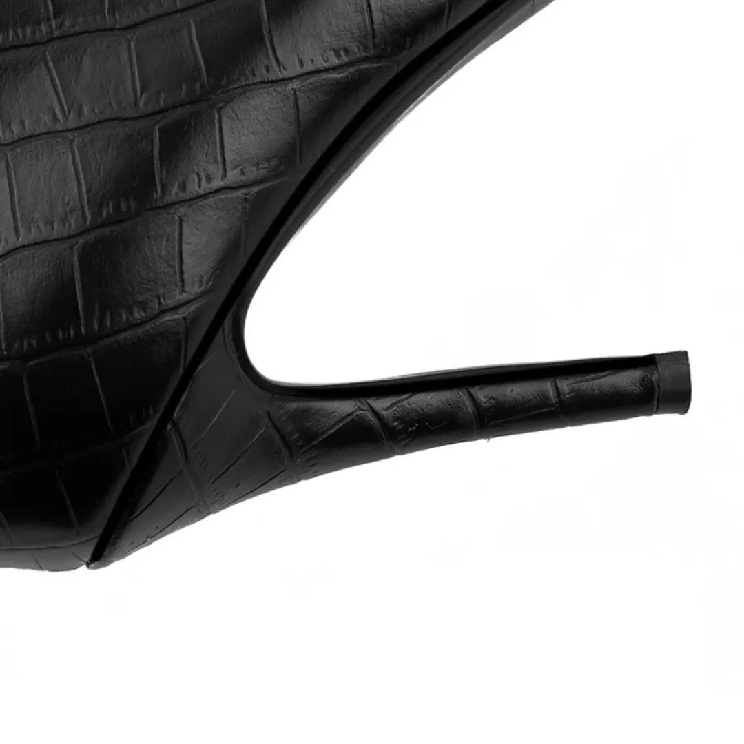 Ankle Boot Preta Croco Salto Fino