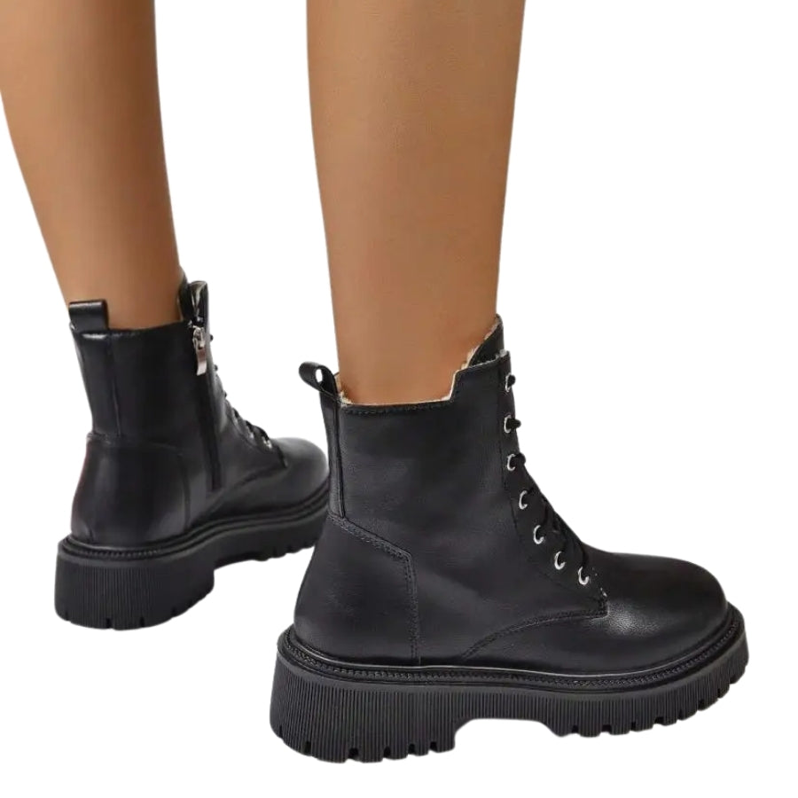 Bota Coturno Forrada Com Zíper Lateral