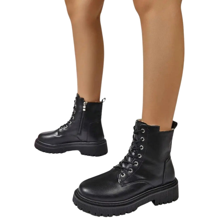 Bota Coturno Forrada Com Zíper Lateral