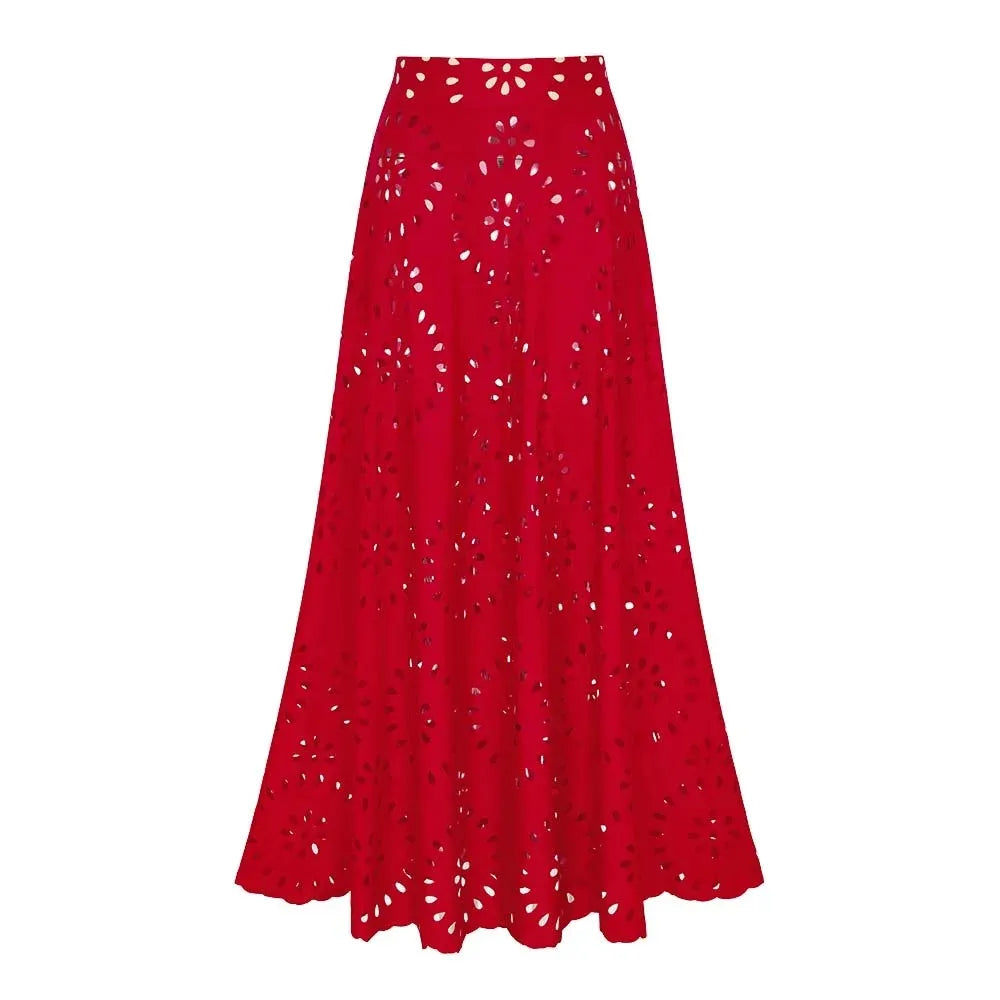 Saída de Praia com recortes vazados em padrão circular, modelo elegante e estiloso para praia ou piscina

