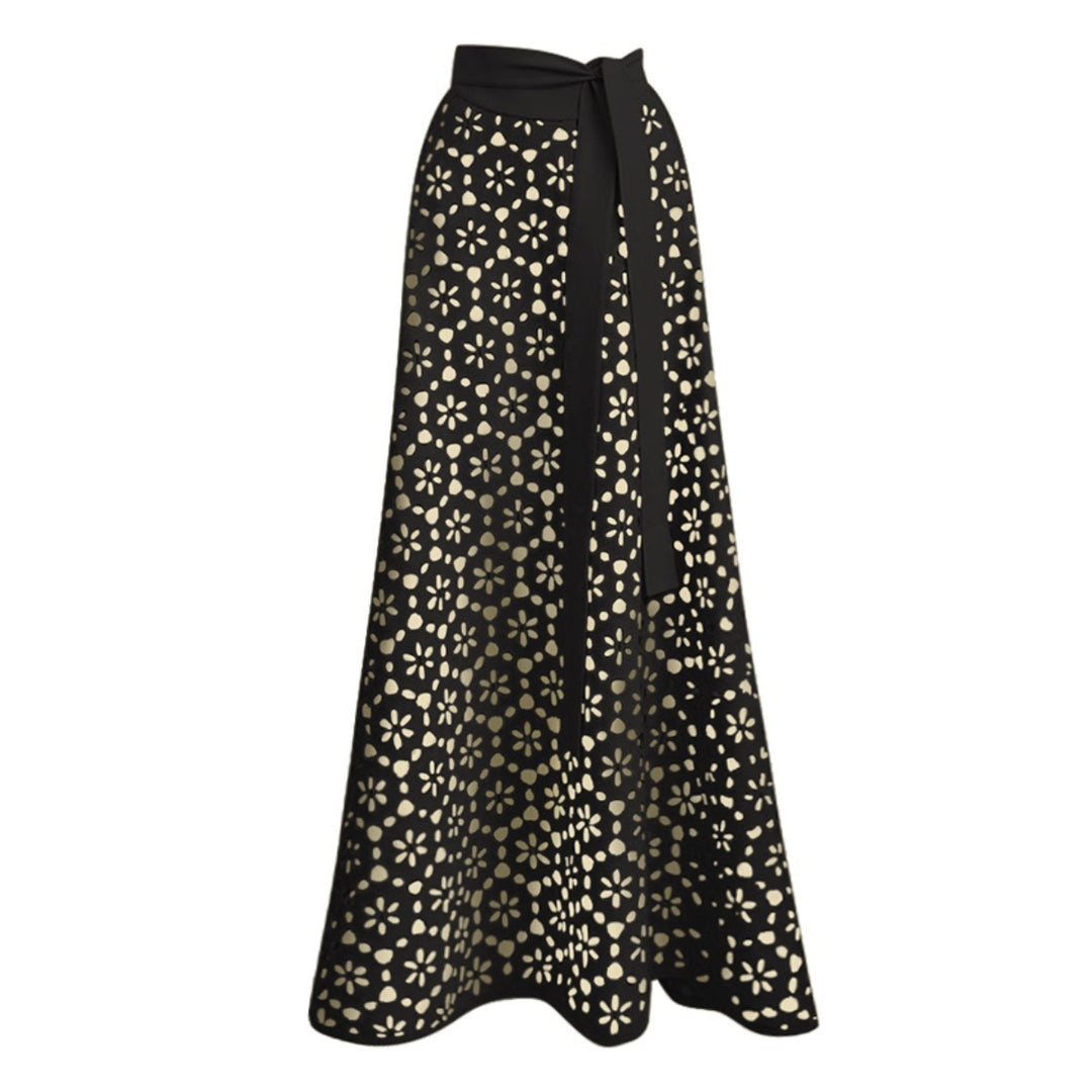 Maiô Preto Vazado Com Detalhe Floral - Poderosa