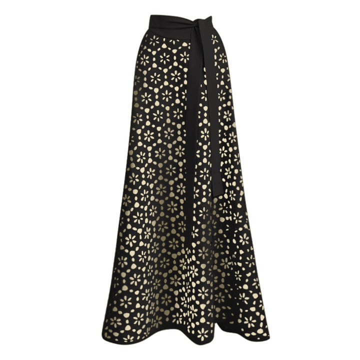 Maiô Preto Vazado Com Detalhe Floral - Poderosa