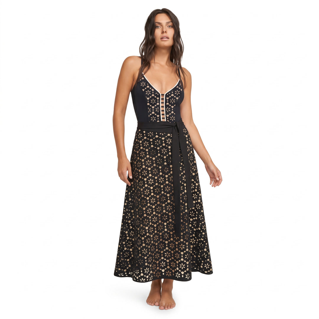 Maiô Preto Vazado Com Detalhe Floral - Poderosa