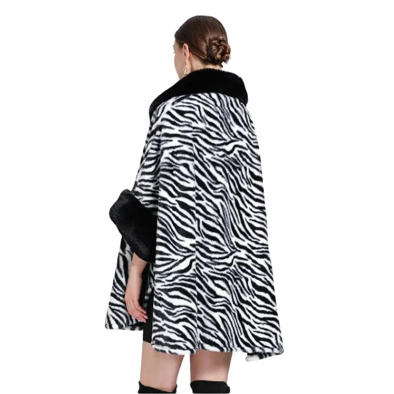 Casaco Poncho Animal Print Zebra