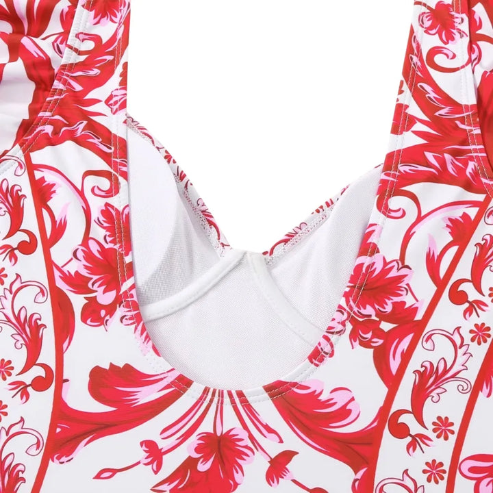 Maiô com babado nos ombros e estampa floral barroca vermelha - Poderosa

