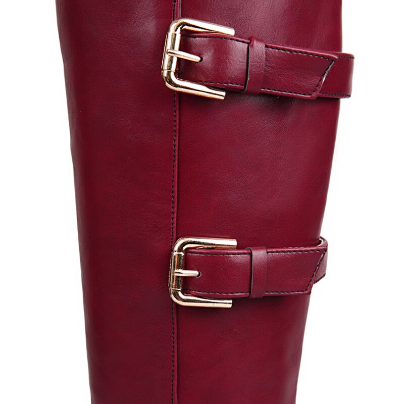 Bota Montaria Com Fivelas