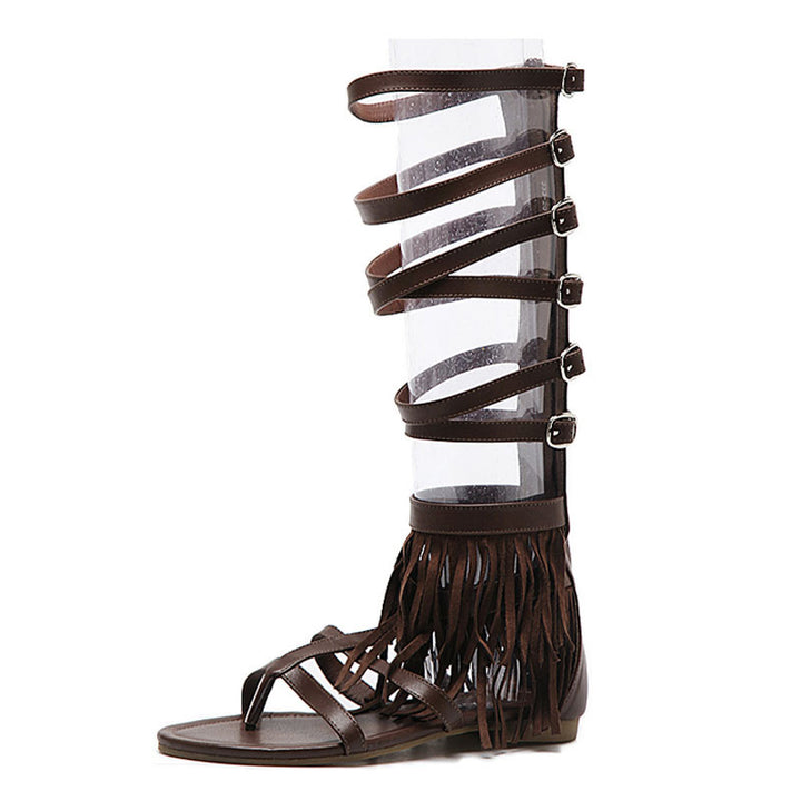 Gladiadora Rasteira com Franjas e Fivelas