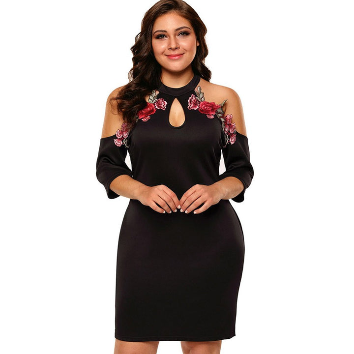 Vestido Open Shoulder Detalhe Floral