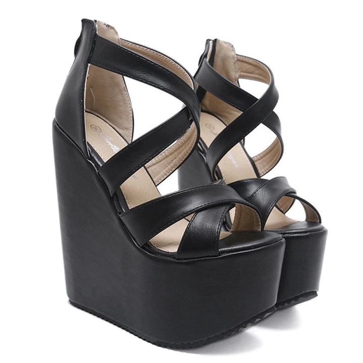 Sandália Plataforma Couro Tiras Cruzadas