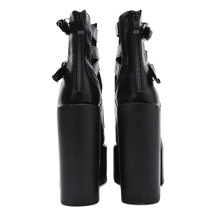 Ankle Boot Tratorada Fivelas Urbanas