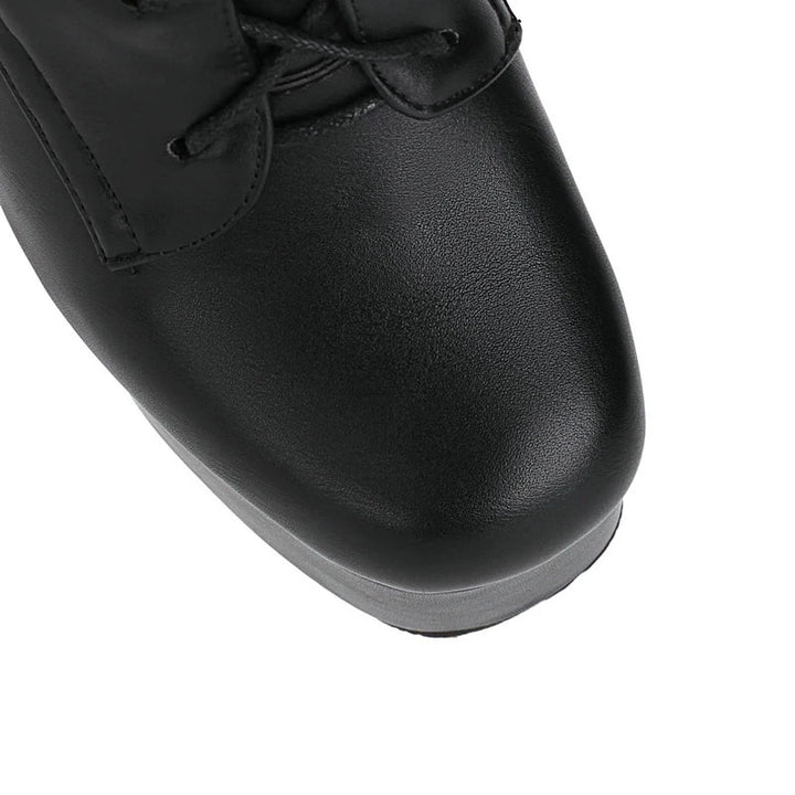 Bota Plataforma Gótica Cano Médio Com Fivelas