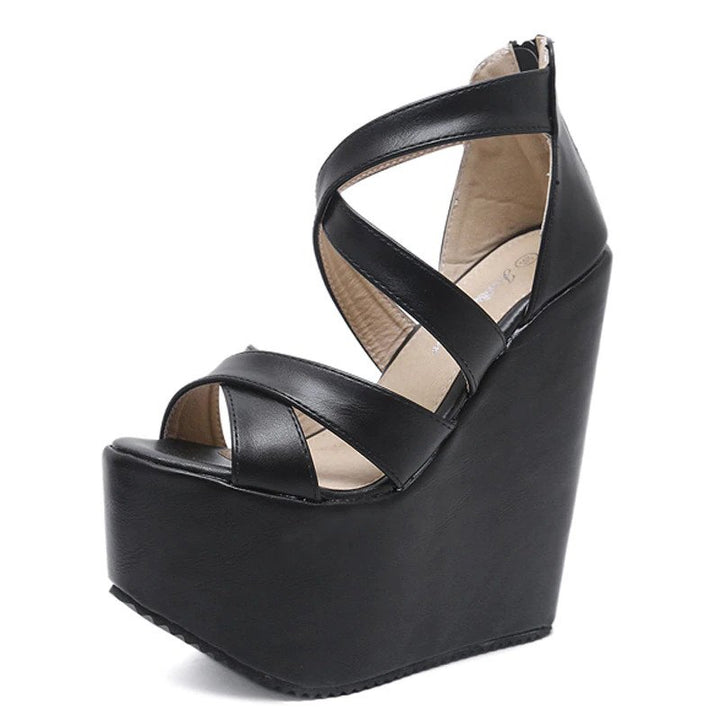 Sandália Plataforma Couro Tiras Cruzadas