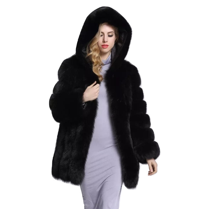 Casaco de Pelo Com Capuz