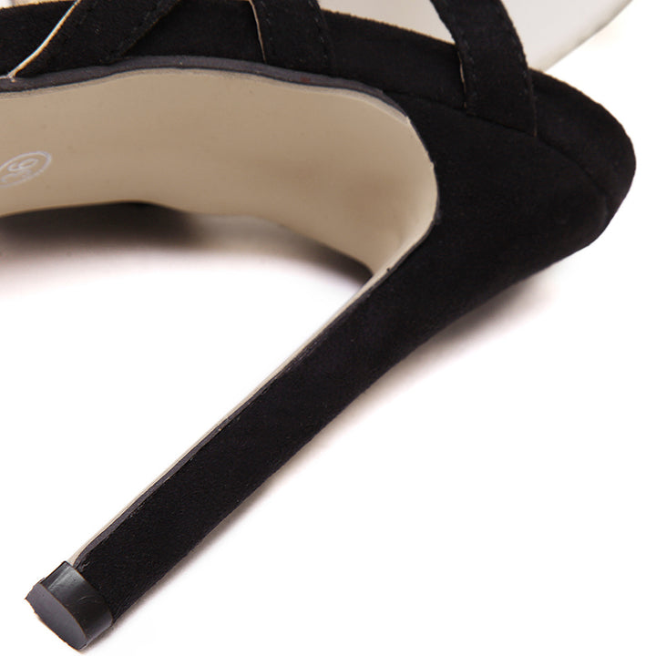 Sandália Gladiadora Salto Fino Rebites