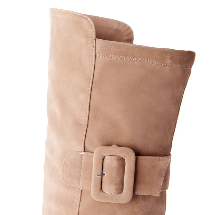 Bota Over the Knee Salto Alto Com Fivela