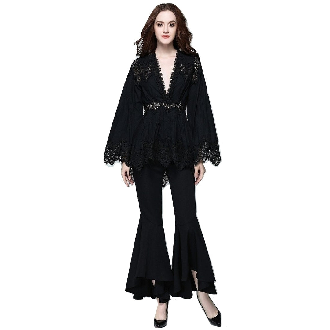 Blusa Decote V Manga Flare Renda