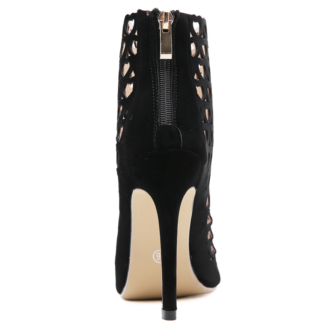 Open Boot Corações Vazados Salto Alto