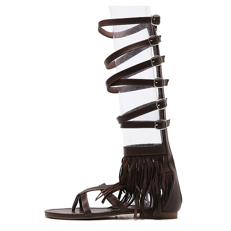 Gladiadora Rasteira com Franjas e Fivelas