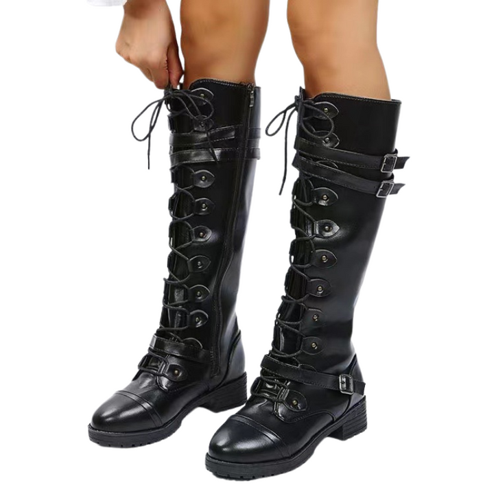 Bota Coturno Cano Alto Street Style