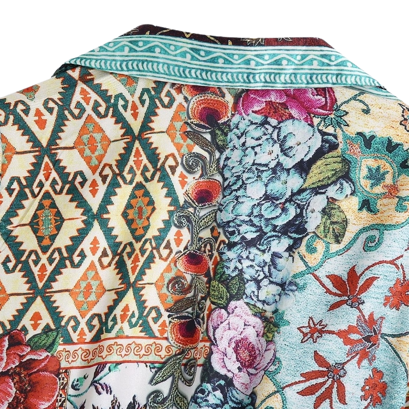 Blusa Manga Longa Com Botões Estampa Floral