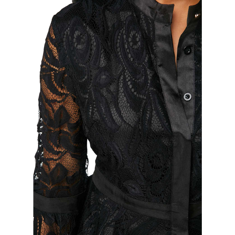 Blusa de Renda Manga Sino Plus Size