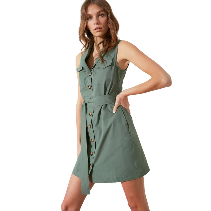 Vestido Sem Mangas Com Cinto