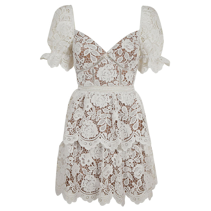 Vestido Curto Renda Babado