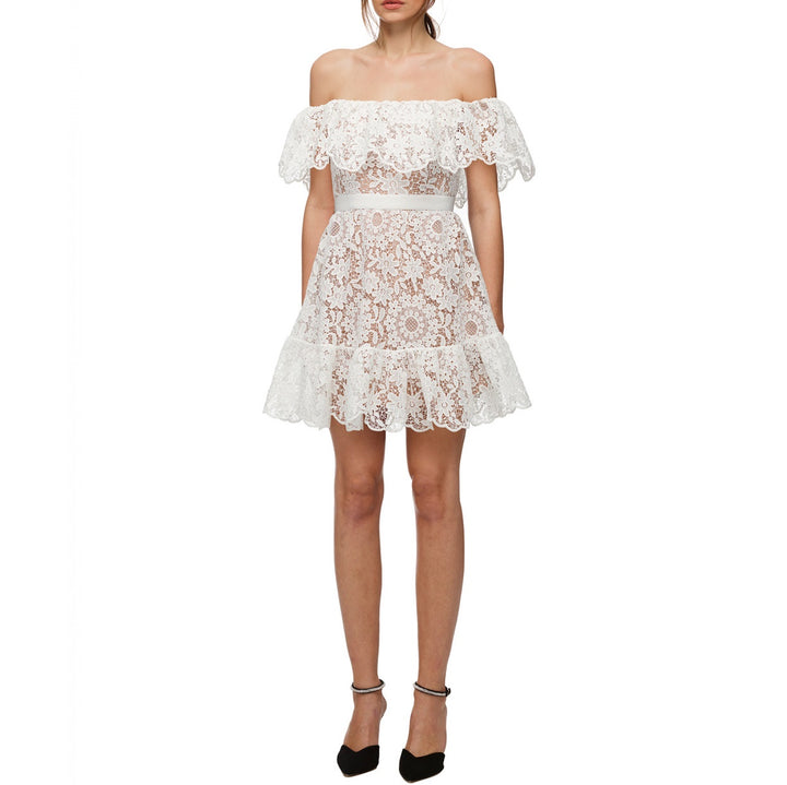 Vestido Curto Ombro a Ombro Renda