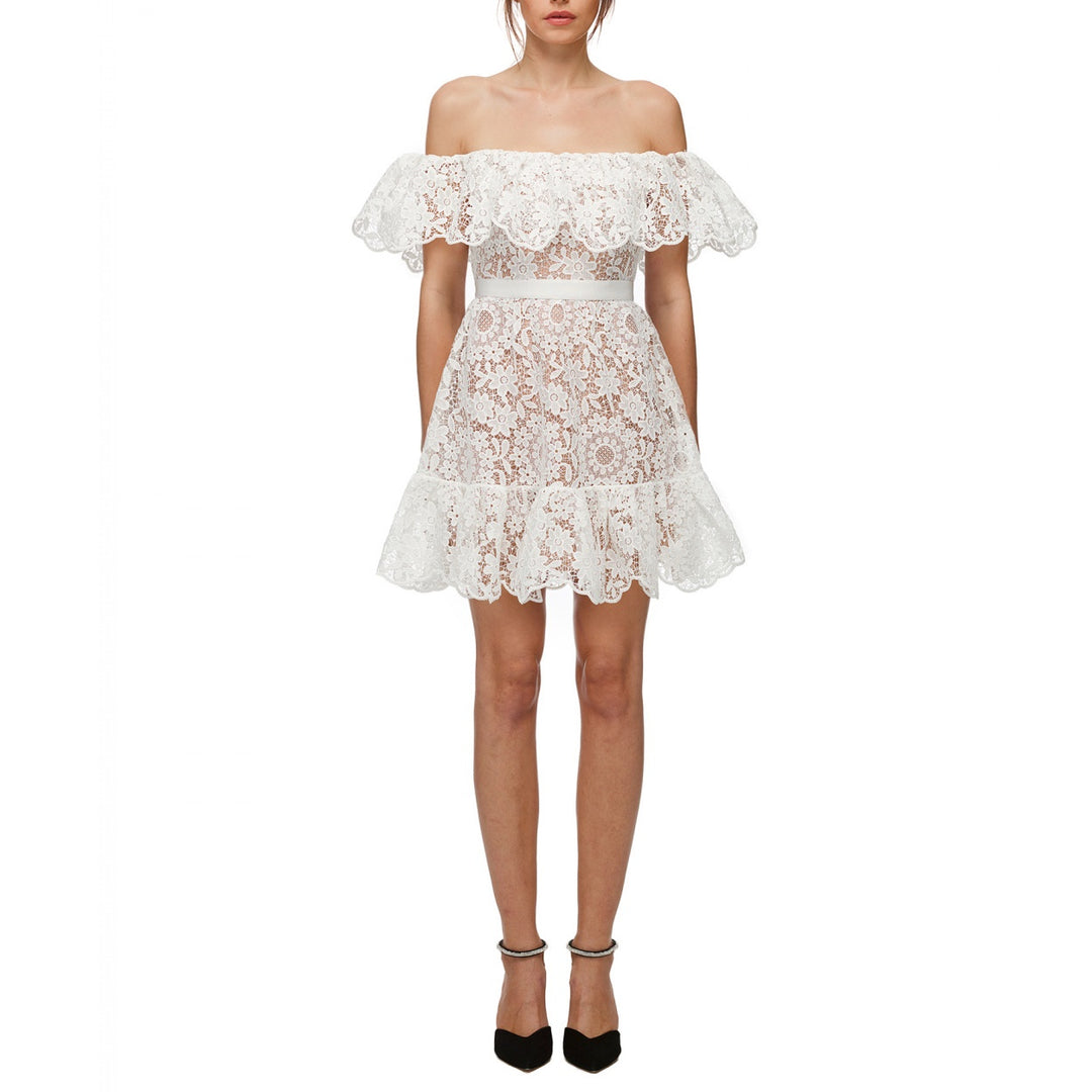 Vestido Curto Ombro a Ombro Renda