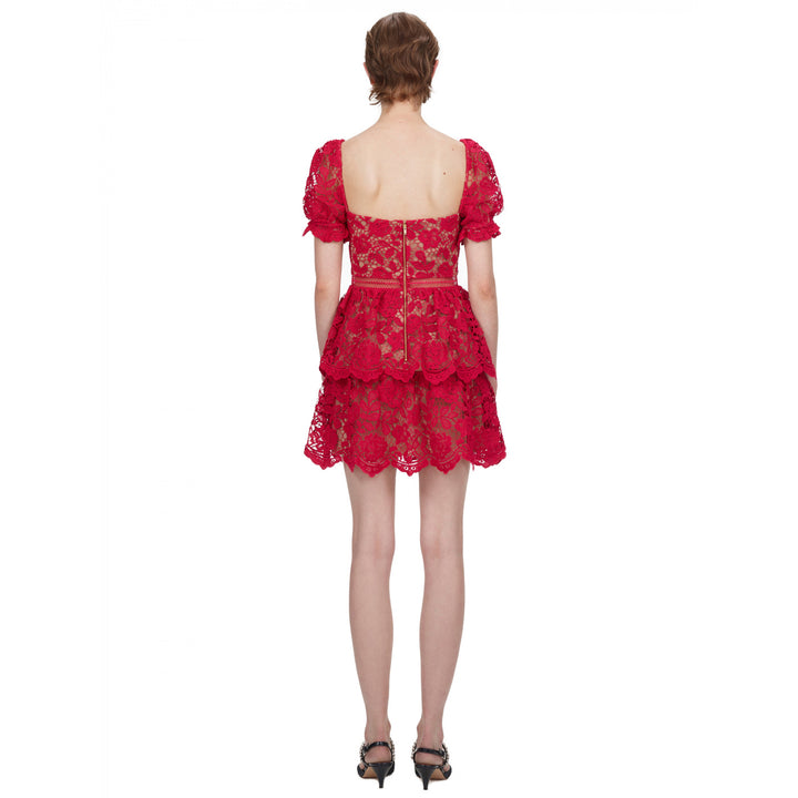 Vestido Curto Renda Babado